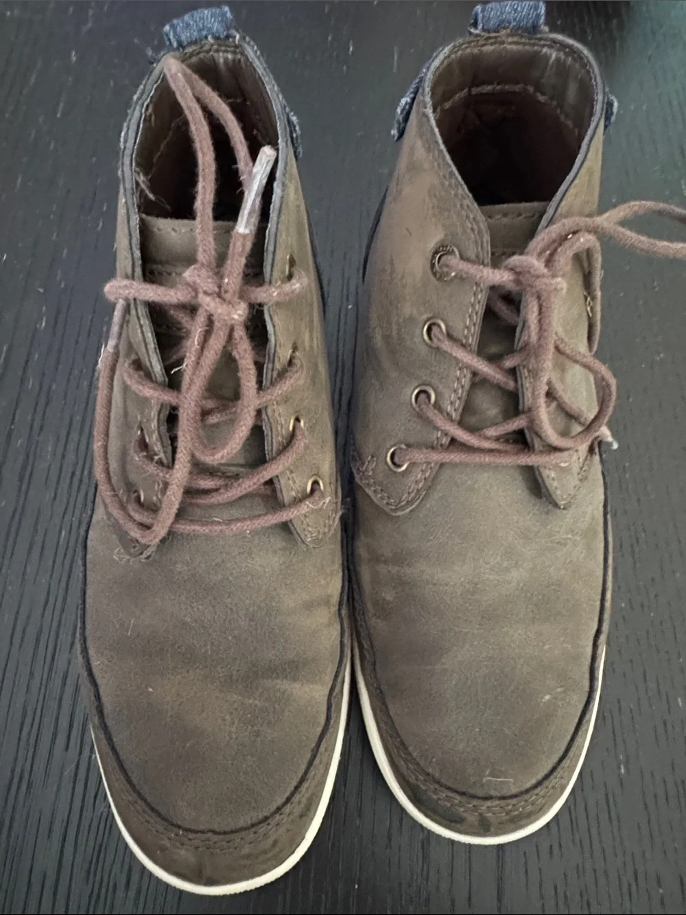 Bass brown faux suede denim trim lace up chukka boots. Size 8.5